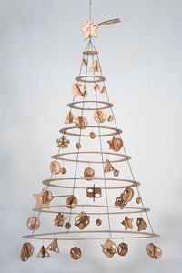 Quality Collection Aluminum Casted Metal Christmas <b>Tree</b> Gold Finish Eco-Friendly Lightweight Outdoor Use Factory Wholesale Price - Product Image 4