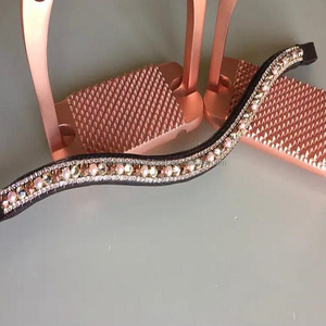 Finition Premium de marque or rose 3 rangées mega bling chaîne en cristal noir cuir de vache bandeau de sourcil de cheval en toutes tailles et formes personnalisées - Product Image 6