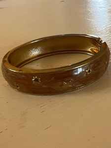 Brazalete de mano con diseño martillado de latón de tamaño personalizado para mujer, brazalete de Metal a la moda a la venta, para fiestas - Product Image 3