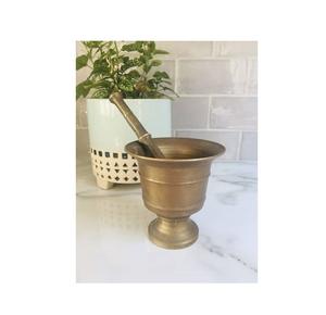 ครกทองเหลืองบริสุทธิ์คุณภาพพิเศษและสากรูปร่างที่กำหนดเองสำหรับอุปกรณ์ครัวใช้ประจำวันสำหรับขาย - Product Image 6