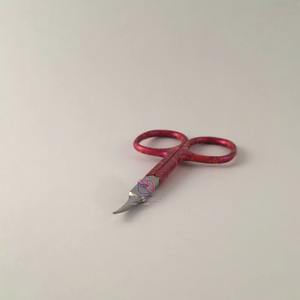 Tijeras para Cutículas de Acero Inoxidable de Precisión, Rectas y Afiladas, Más Vendidas |   Herramienta de Cuidado de Uñas Reutilizable de Alta Calidad para un Acabado Perfecto - Product Image 2