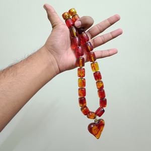 Collier populaire en résine d'ambre faite à la main avec pendentif en forme de cœur, perles épaisses et audacieuses, modèle léger, ange pour femmes, fête, mode quotidienne - Product Image 1