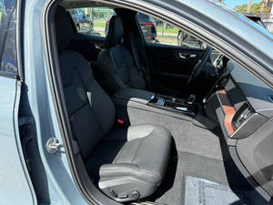 รถยนต์ Volvo S60 Recharge T8 Plus Dark Theme ปี 2024 สภาพดี ใช้งานน้อย - Product Image 5