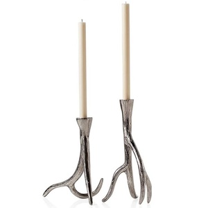 Porte-bougie élégant fait à la main avec finition antique pour les mariages et Noël en métal d'aluminium - Product Image 6