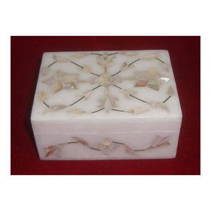 Boîte de rangement pour bijoux en marbre blanc pur, motif floral fait à la main, incrusté de pierres semi-précieuses, cadeau de collection pour Halloween et le Nouvel An - Product Image 1