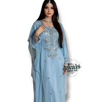 Robe longue modeste en polyester 100% non tissé, style A-line, avec broderie fantaisie simple et élégante, sequins et cristaux, manches longues, longueur ras du sol, design arabe.