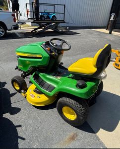 Cortacésped inalámbrico John Deeree de calidad premium de 40V listo para enviar gran oferta en stock perfecto para bricolaje y mantenimiento de césped. - Product Image 3