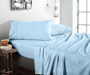 Juego de Sábanas de 4 Piezas para Cama Queen, Color Azul Claro, Estilo de Diseñador, 200 Hilos, Sábanas Suaves y Transpirables Disponibles para la Venta desde India - Product Image 5