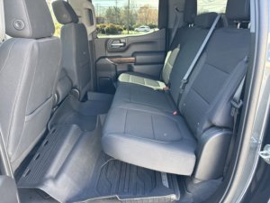 GMC Sierra 1500 4WD Crew Cab 147 SLE Diésel V6 3.0L 4WD 2021 Usada en Buen Estado - Product Image 5