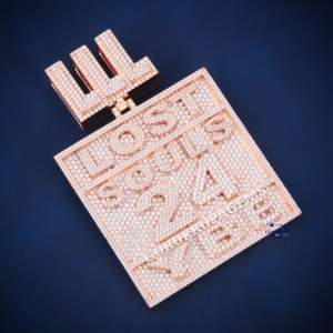 Elegante colgante de Hip Hop, Diamantes de corte brillante redondos de moissanita de Plata de Ley 925 con claridad VVS mejorada y diseño personalizado - Product Image 2