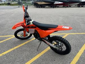 Increíbles Ofertas en Motocicletas Nuevas KTM 125 X-C 2025 - Product Image 4