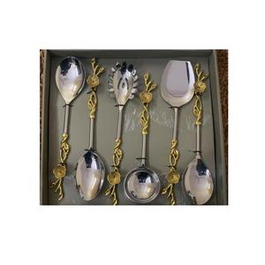 Ensembles de salade de couverts en laiton et d'acier inoxydable avec la conception de fleur pour la maison et le restaurant à bas prix ensembles de couverts de conception unique - Product Image 4