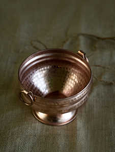 Bol rond traditionnel en cuivre martelé à la main, petit gangal, décoration d'intérieur, service de table en cuivre, pièce maîtresse. - Product Image 6