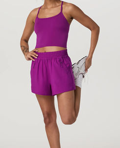 Ensemble d'entraînement de yoga et de fitness pour femmes, débardeur respirant et taille élastique courte solide pour la course à pied - Product Image 4