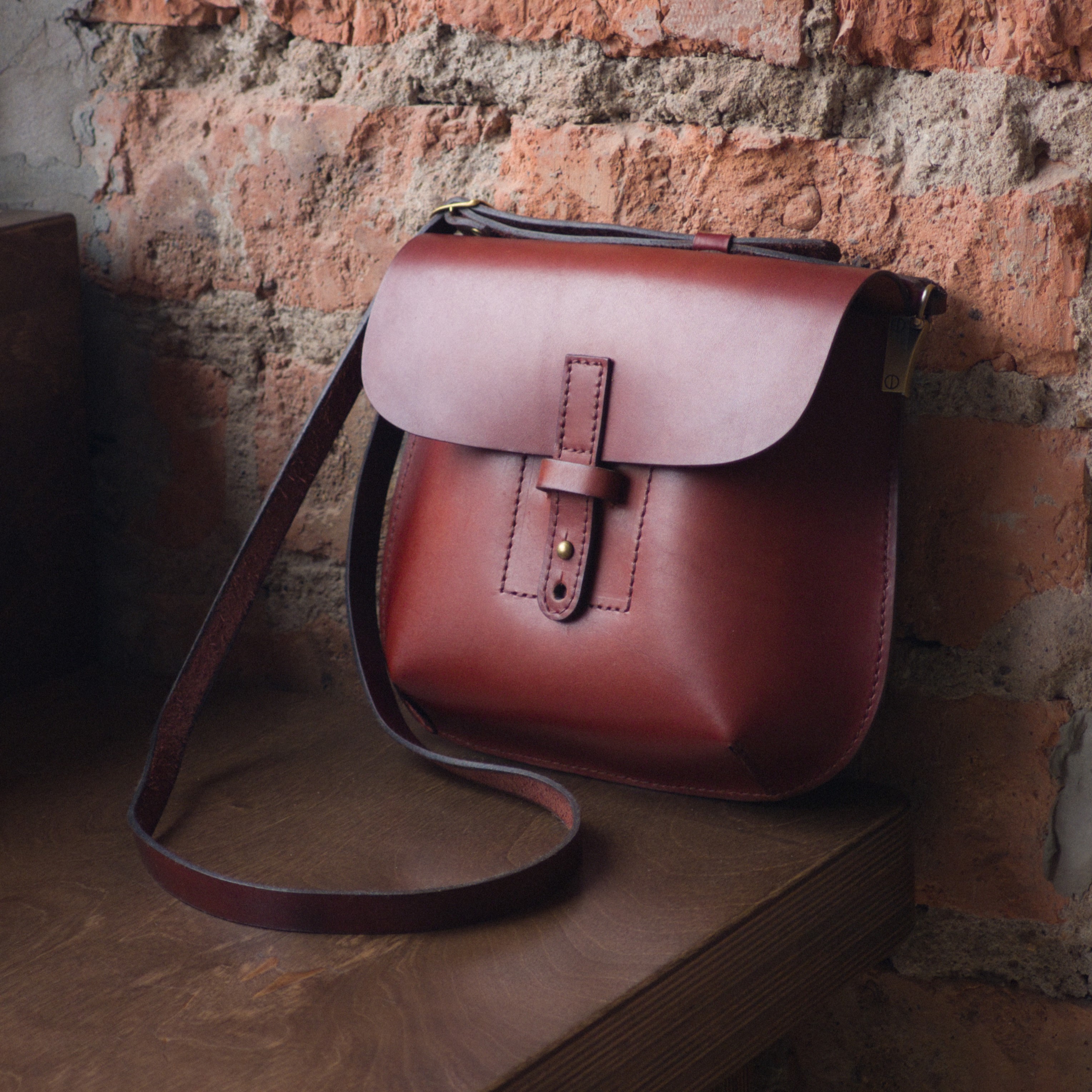 สีน้ำตาล