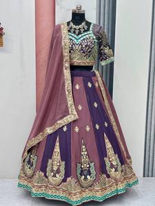 Lehenga Choli pour femmes avec broderie lourde et travail de fils, Lehenga Choli prêt à porter pour femmes pour la vente à l'exportation - Product Image 2