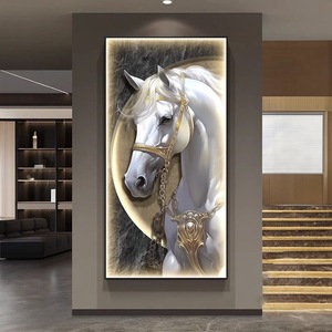 Fábrica al por mayor Caballo blanco enmarcado Cuadro de Arte de pared de lujo Vidrio templado LED luz decorativa cristal porcelana moderna - Product Image 6