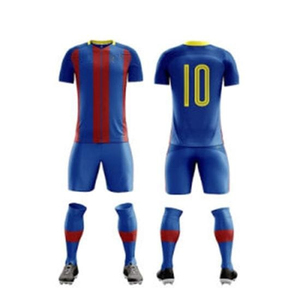Kit de uniforme de fútbol OEM ODM con nombre personalizado, tela de alto rendimiento, ropa deportiva ligera de secado rápido personalizada para clubes, escuelas, ligas - Product Image 3