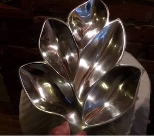 Bandeja dividida de aluminio pulido de alta calidad, bandeja de servicio pesada para decoración del hogar para cenizas, bandeja de hojas o estilo hoja - Product Image 3