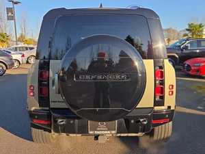 Vert 2024 Volant à Gauche Land Rover RANGE ROVER 110 P400 X-Dynamic SE AWD Occasion Toit Ouvrant Démarrage à Distance Sièges en Cuir Jantes en Alliage - Product Image 3