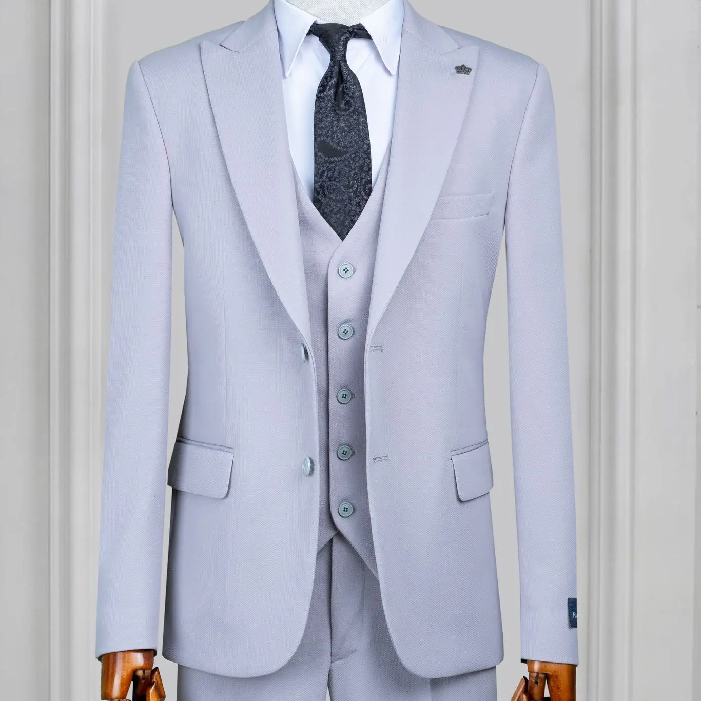 Groom Attire Best Clothes For Marriage Best Wedding Suit Color