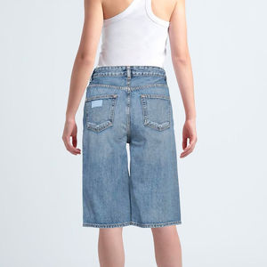 2025 mejor estilo de moda para mujer Pantalones cortos de mezclilla transpirable de secado rápido Color personalizado y logotipo aceptar servicio OEM - Product Image 3