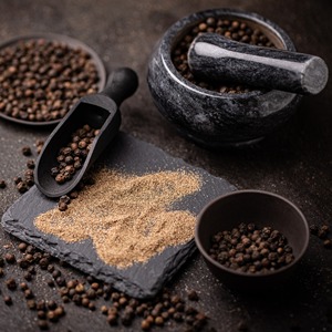 Pimienta Negra Fresca a Granel para Exportación, Pimienta Negra de Primera Calidad con Aroma Natural y Sabor Premium - Product Image 1