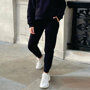 Fabricant personnalisé Logo brodé 65% coton 35% Polyester Bande linéaire Polaire Jogger Noir Pantalon de survêtement pour femme - Product Image 6