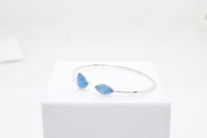 Pulsera Ajustable de Plata de Ley 925 de Alta Calidad con Piedra Lunar Azul, Engaste de Bisel con Corte Trillón y Marquesa, Moderna - Product Image 2