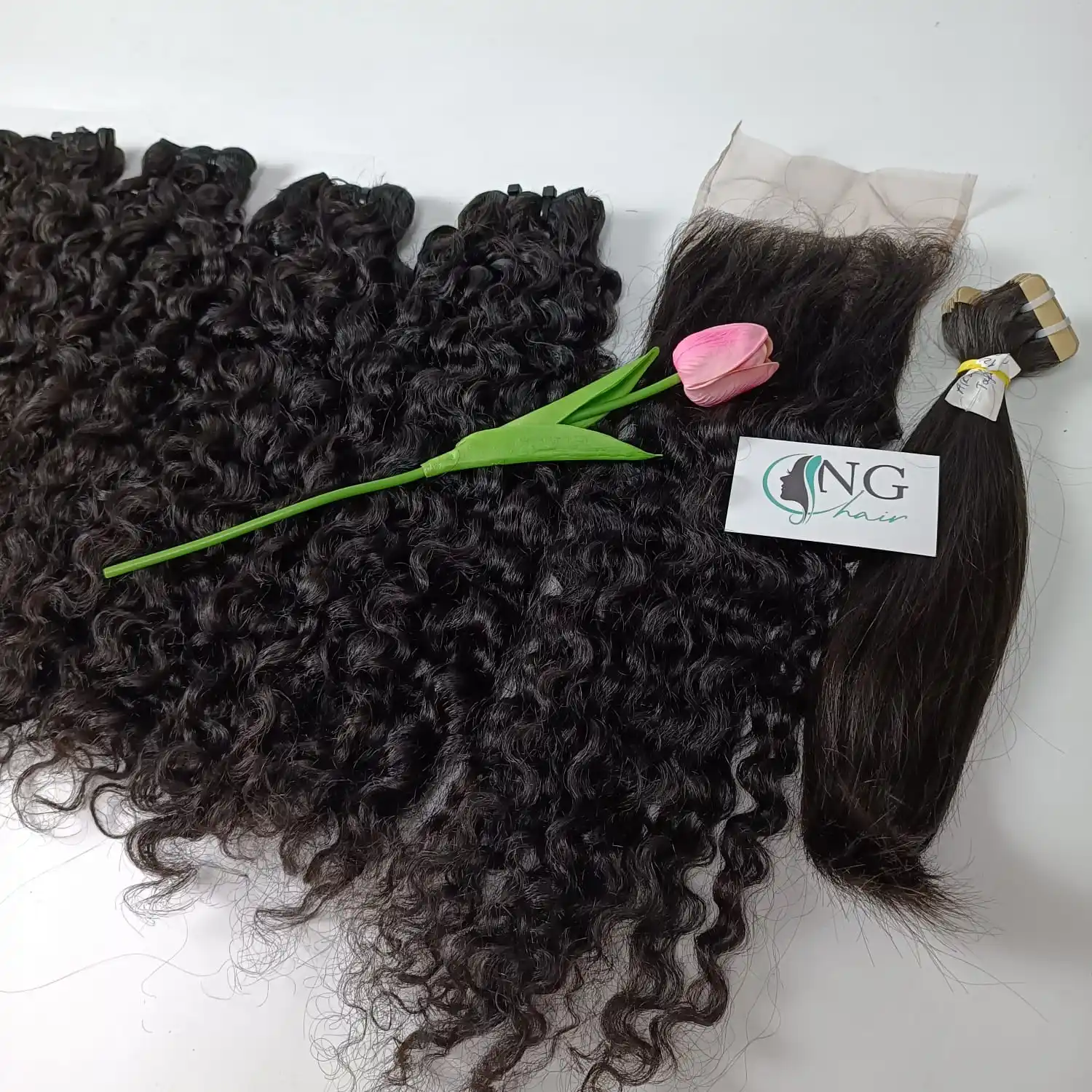 Viet Nam 100% cuticola di capelli ricci birmani grezzi allineati capelli grezzi dal miglior prezzo di fabbrica NG
