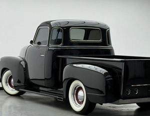 1951 3100 5,7 L 8Cyl1ndeErs 350HP Automático - Product Image 4