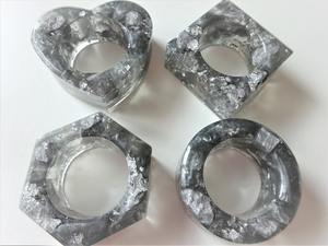 Servilletero de resina hecho a mano con logotipo personalizado, Decoración de mesa multicolor para fiestas con el último diseño exclusivo de estilo de amor - Product Image 3