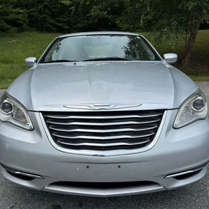 LIMPIO 2012 Chr_y_s_ler 200 LX Sedan FWD - Product Image 1