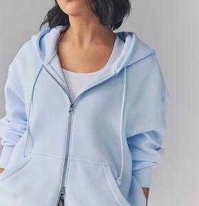 Vente en gros de sweats à capuche respirants pour femmes dernier style de sweats à capuche zippés de couleur unie personnalisés avec votre propre design confortable de couleur unie - Product Image 3