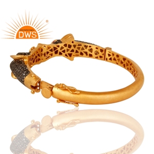 กำไลเพชรสังเคราะห์ธรรมชาติชุบทอง18K และเพทายสีแดงผลิตตามสั่ง - Product Image 4