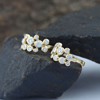 Koleksi terbaru 14k emas padat potongan yang sangat baik berlian kelompok Flake Mini Hoop anting minimalis anting penting dalam 10K/18K