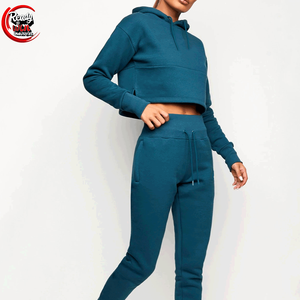 Fabricants de vêtements haut court à capuche personnalisé pour femmes ensemble 2 pièces survêtement femme polaire épais coton - Product Image 5