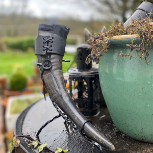 Cuerno para Beber Vikingo de Alta Calidad y Peso Ligero con Soporte, Acepta Logotipo Personalizado, Cuerno Vikingo Personalizado para Fiestas - Product Image 5