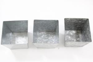 Ensemble de 3 paniers galvanisés à texture carrée pour la jardinière de sol à usage décoratif en métal galvanisé - Product Image 2