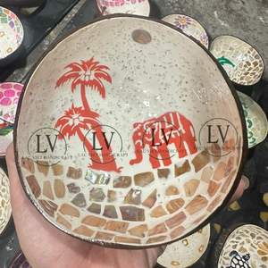 Cuenco de cáscara de coco con Incrustaciones de nácar ecológico con colorido de alta calidad hecho a mano de mayoristas de Vietnam - Product Image 3