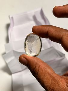 Topacio amarillo natural de gran tamaño facetado en corte de cojín Piedra preciosa limpia y elegante 100 quilates - Product Image 4