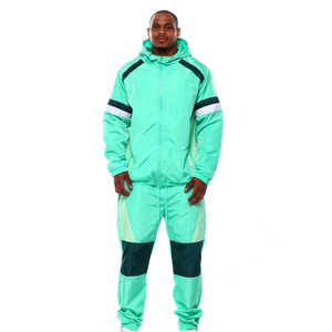 Coupe-vent personnalisé et imperméable pour hommes en plein air matériau en nylon et polyester de haute qualité pour hommes 2025 ensemble coupe-vent survêtement pour garçons - Product Image 1