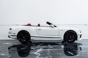Bentley Continental GTC Speed AWD Híbrido Convertible 2025 con Asientos de Cuero - Product Image 3