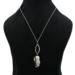 Collar de Plata de Ley 925 con diseño frondoso texturizado con piedras principales de perlas de diamantes de moda para bodas del vendedor indio - Product Image 3