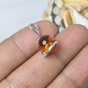 925 Solid Sterling Silver Natural Baltic <b>Amber</b> Round Shape Gemstone <b>Pendant</b> - Product Image 3