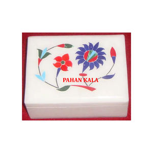 La plus belle boîte de rangement de bijoux de forme rectangulaire en incrustation de marbre blanc faite à la main pour la maison et les cadeaux de mariage au meilleur prix - Product Image 1