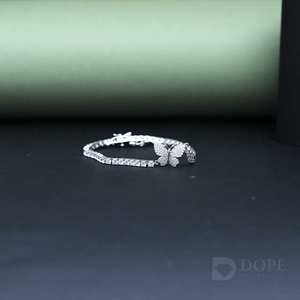 สร้อยข้อมือเพชร2.5CT รูปผีเสื้อสำหรับสุภาพสตรีสีทอง18kt ล้วนพร้อมดีไซน์สุดพิเศษทันสมัยสำหรับเป็นของขวัญวันเกิด - Product Image 3