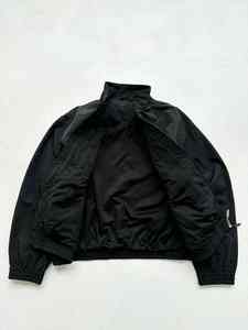 Ensemble survêtement 2 pièces personnalisé pour homme, coupe-vent, en nylon, survêtement uni, fabricants de survêtements, fermeture éclair en polyester pour homme - Product Image 3