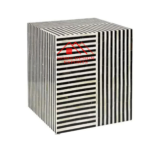 Meubles de table d'appoint de canapé en incrustation d'os en métal fini blanc Meubles en métal faits à la main - Product Image 2