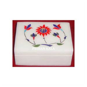 Cajas de joyería de diseño floral con incrustaciones de mármol blanco de forma rectangular para anillos de boda, mayorista y proveedor de India - Product Image 1